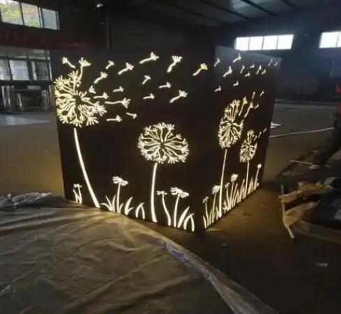 上虞耐候钢灯箱